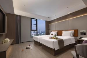 All-weather Hotel Wutian Old Street Branch