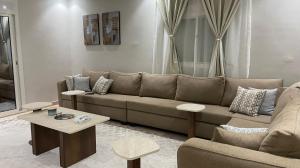 شقة عصرية بحي السلامة