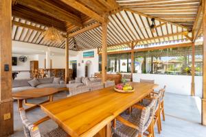 Villa Sukkho - Luxurious modern 4bdrs villa - center Bingin