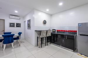 Sheryll Spaces - Kandi Tower 3 Spacious 2 bedroom, Home comfort & hotel amenities