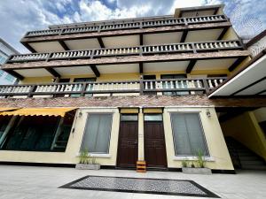 October Hostel ChiangMai