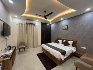 Hotel Mango Tree, Vrindavan