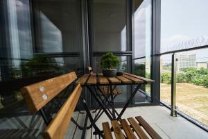 Botanic Park - Cherry Pie apartment by Open House