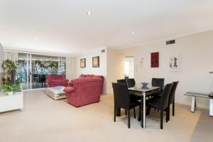 Beach House on Suttons image 5