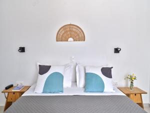 Single Room with Sea View room in Akrotiri Hotel