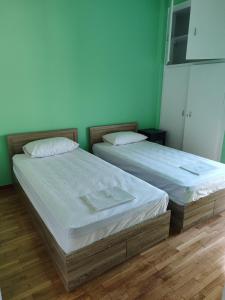 Comfortable penthouse in Kallithea