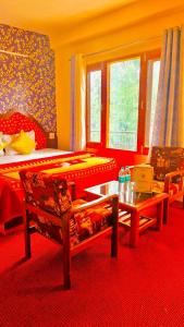 HOTEL PRINCE , ALEO , MANALi - Obiekty bez kategorii w mieście Manāli