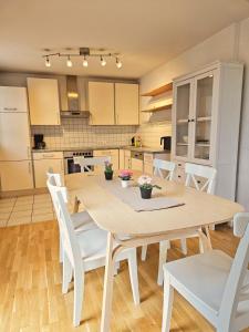 Innsbruck City View Apartment with 2 Bedrooms