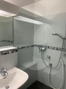 Central flat with 3 bedrooms and free parking space