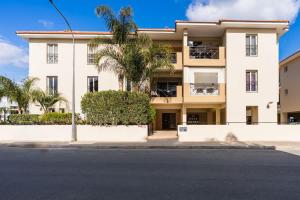 Penthouse Apartment with Amazing View in Kiti