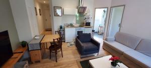 Appartements Charmant 2 pieces avec terrasse proche centre ville - Parking Gratuit a proximite : photos des chambres