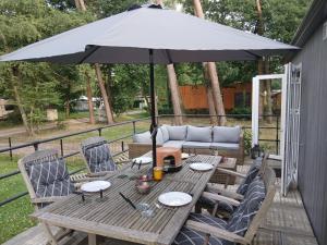 Vakantie-Chalet Camping GOOLDERHEIDE met seizoensgebonden zwembad