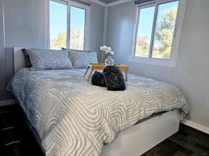 Cottage by the Lake - Pet Friendly