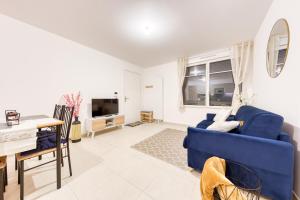 Luxe Neuf - Parking Privé Souterrain Gratuit - 10mn Paris RER D - Lit 160X200 - Tout équipé - De 1 à 4 pers - Near Paris Brand New Apart with Secure Parking