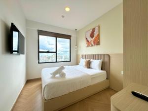 SOHO Residence & Hotel, 2BR Apartment with balcony
