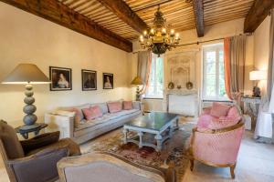 Bastide of the Rose Comtesse The Art of Intimate Luxury in Provence