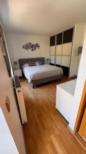 Maisons de vacances Maison en Pierre - piscine - jacuzzi : photos des chambres