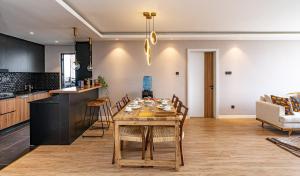 Volaire Luxury 2-Bedroom, Rooftop Swimming Pool, Gym, Workspace - Wonderiss Homes Westlands Living