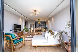 Volaire Luxury 2-Bedroom, Rooftop Swimming Pool, Gym, Workspace - Wonderiss Homes Westlands Living