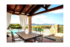 Casa con piscina privata a San Teodoro - 4 camere e comfort esclusivi