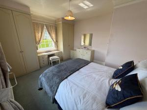 Benarth Lodge uniquely situated hideaway in Conwy