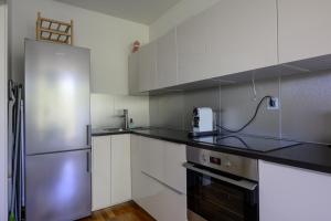 Sunrise Maribor apartment with private parking 