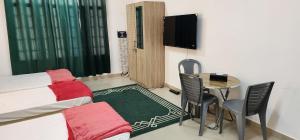 Muscat Airport GuesthousePrivate Ensuite Rooms