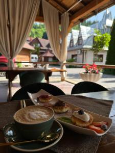 Гостинний двір - Зґарда