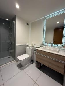 شالية في أميز موقع بمارينا مراسي غرفتين و حمامين فيو علي حمام السباحة مباشرة قريب من ممشي المارينا بمراسي