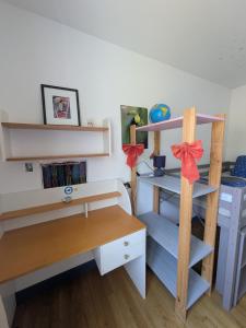 Villas Belle maison, beau quartier, piscine, proche centre, 5 chambres : photos des chambres