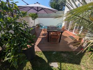 Villas Belle maison, beau quartier, piscine, proche centre, 5 chambres : photos des chambres