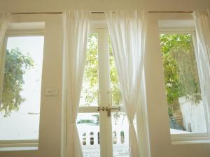 Mama killa- Villa Stays