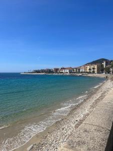 Appartements Beautiful Appartment Les terrasses de Torretta room sea view Ajaccio : photos des chambres
