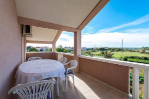 Apartmen 1 with swimming pool Nikola