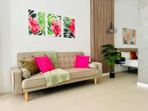 PLANAS 3 Designer Aparment with Terraza in Ruzafa SOHO