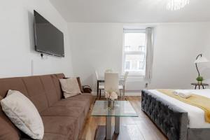 Nestio - Paddington Serviced Studios!