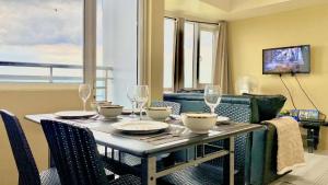 Ultimate relaxation with stunning view of Manila staycation