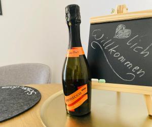 Apartment beim Schloss Ort mit Balkon und Parkplatz