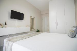 Urban Ceramic Apartment by GHH