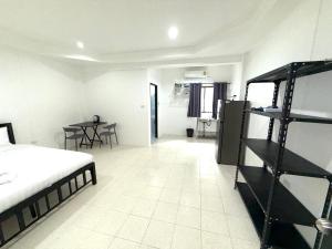 Patong Canal Villa 104