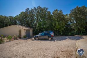 Maisons de vacances Charming house near Uzes : Maison 3 Chambres 