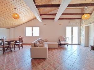 Spacious apartment Kotor