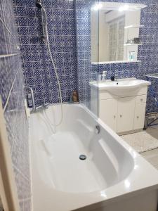 Maisons de vacances Agreable maison avec vue panoramique : photos des chambres