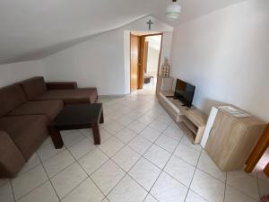 Apartments and Rooms Velnić, city Krk