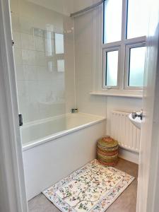 Classically Elegant Designer Apartment