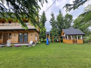 Osada Witów - Domek we wsi