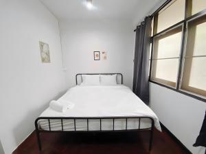 XX BAO The Giant Swing เสาชิงช้า San Chao Pho Suea - ศาลเจ้าพ่อเสือ