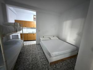 Studio-apartments, rooms with kitchen