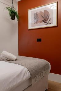 Hyde Park Designer Serviced Apartments with AC