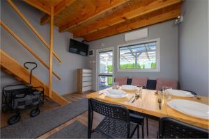 Kolorowy Kopań balia z hydromasażem w tarasie NA WYŁĄCZNOŚĆ